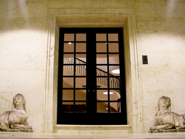 filter_Front Door