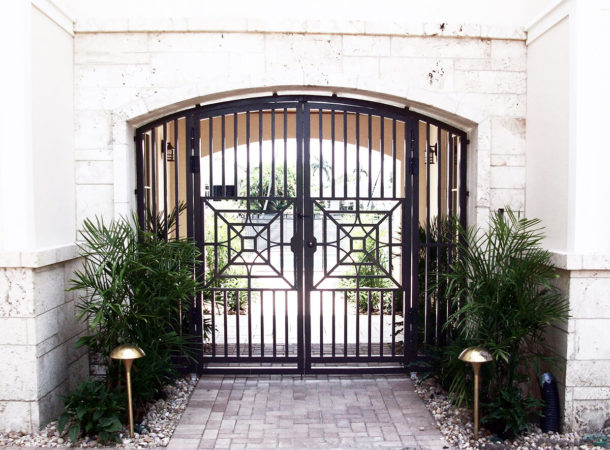 filter_Driveway Gate