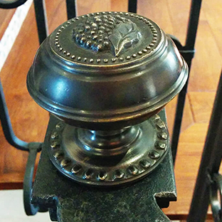 filter_Iron Textured Finial